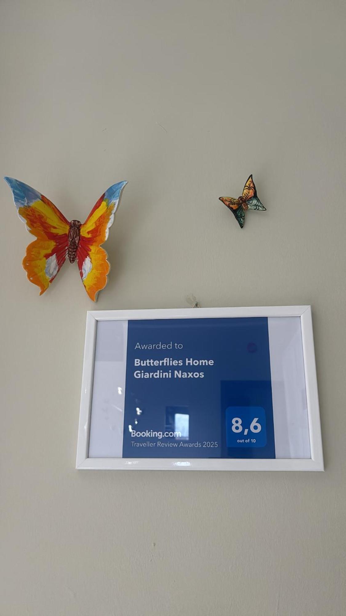Appartamento Giardini Naxos Butterflies Home Schiso Exterior foto